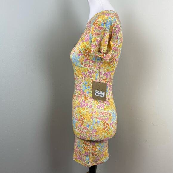 STONE FOX SWIM Bambi Baby Tee Dress Flower Fields Print Small $120 - Picture 9 of 10